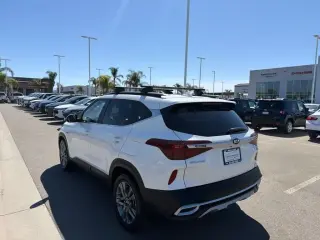 Kia Seltos 2021 AWD S 4dr SUV