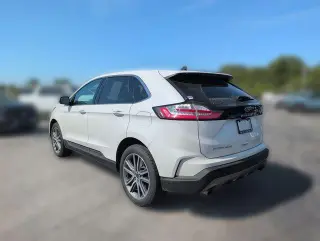 Ford Edge 2022 AWD Titanium 4dr Crossover