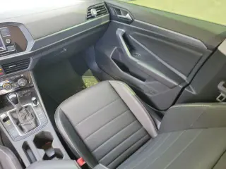 Volkswagen Jetta 2023 SE 4p Sedan