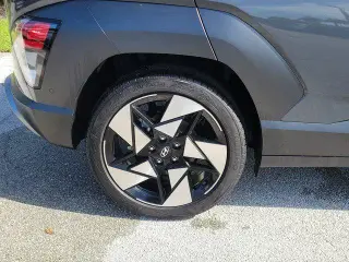 Hyundai KONA 2024 Limited 4dr Crossover