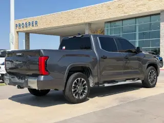 Toyota Tundra 2022 4x4 Limited 4dr CrewMax Cab Pickup SB