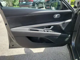 Hyundai ELANTRA 2026 SE 4dr Sedan