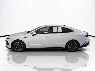 Hyundai SONATA Híbrido 2024 SEL 4p Sedan