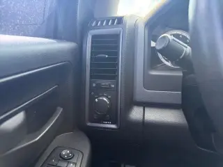 Ram 2500 2013 4x4 Tradesman 4p. Cabina Extendida 6,3 pies S. Pickup