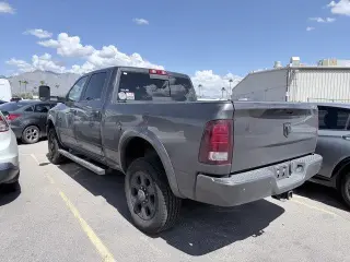 Ram 2500 2018 4x4 Laramie 4p Cabina Extendida Tripulación 6.3 pies Caja de Camión