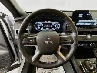 Mitsubishi Outlander PHEV 2025 AWD SEL Edición Negra 4p SUV