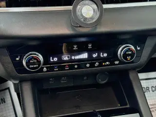 Mitsubishi Outlander PHEV 2025 AWD SEL Edición Negra 4p SUV