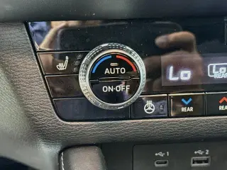 Mitsubishi Outlander PHEV 2025 AWD SEL Edición Negra 4p SUV