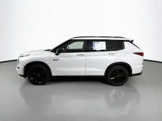 Mitsubishi Outlander PHEV 2025 AWD SEL Edición Negra 4p SUV