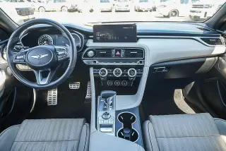 Genesis G70 2023 2.0T 4dr Sedán