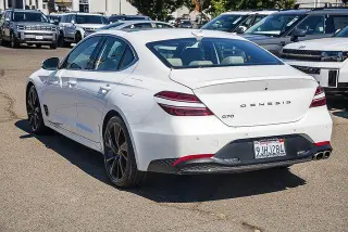 Genesis G70 2023 2.0T 4dr Sedán