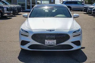 Genesis G70 2023 2.0T 4dr Sedán