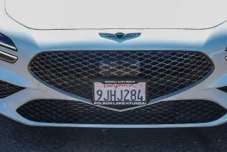 Genesis G70 2023 2.0T 4dr Sedán