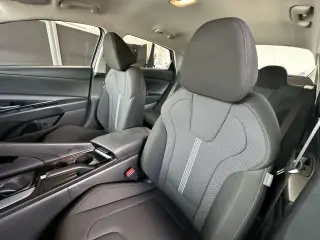 Hyundai ELANTRA 2026 SE 4p Sedan