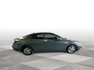 Hyundai ELANTRA 2026 SE 4p Sedan