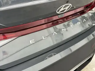 Hyundai ELANTRA 2026 SE 4p Sedan