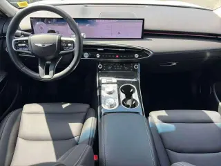 Genesis GV70 2026 AWD 2.5T Estándar 4p SUV