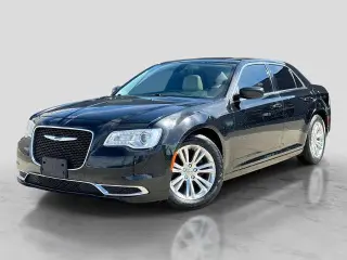 Chrysler 300 2017 Limited 4dr Sedan