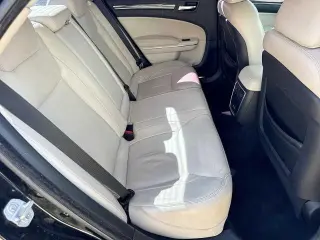 Chrysler 300 2017 Limited 4dr Sedan