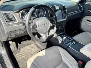 Chrysler 300 2017 Limited 4dr Sedan