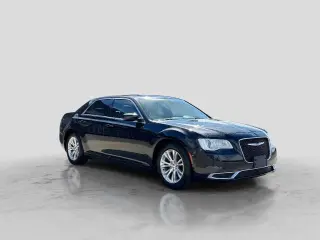 Chrysler 300 2017 Limited 4dr Sedan