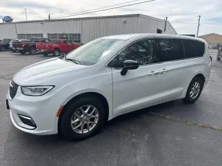 Chrysler Pacifica 2026 Select 4dr Mini-Van