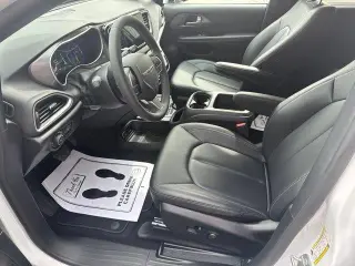 Chrysler Pacifica 2026 Select 4dr Mini-Van