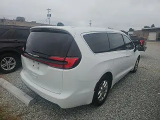 Chrysler Pacifica 2025 Select 4dr Mini-Van