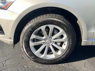 Audi Q5 2016 tracción en las cuatro ruedas 2.0T quattro Premium 4dr SUV