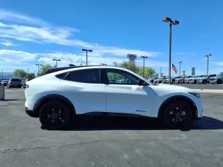 Ford Mustang Mach-E 2023 AWD Premium 4dr SUV