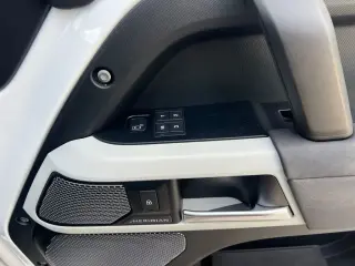 Land Rover Defender 2020 tracción en todas las ruedas 110 SE 4p SUV