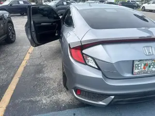 Honda Civic 2020 LX 2dr Coupe