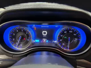 Chrysler 300 2018 Touring L 4dr Sedán