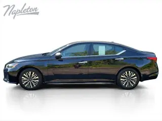 Nissan Altima 2024 2.5 SV 4dr Sedán