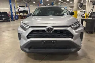 Toyota RAV4 2025 AWD LE 4p SUV