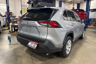 Toyota RAV4 2025 AWD LE 4p SUV