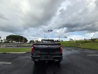 Chevrolet Silverado 1500 2022 4x4 Custom Trail Boss 4p Puerta trasera cabina de tripulacion 5.8 ft. SB
