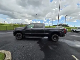 Chevrolet Silverado 1500 2022 4x4 Custom Trail Boss 4p Puerta trasera cabina de tripulacion 5.8 ft. SB