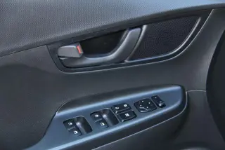 Hyundai KONA 2019 AWD SE 4dr Crossover
