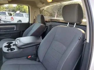 Ram 1500 Clásico 2023 4x2 Tradesman 2dr Cab Estándar Regular 8 ft. LB Pickup