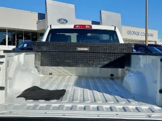 Ram 1500 Clásico 2023 4x2 Tradesman 2dr Cab Estándar Regular 8 ft. LB Pickup