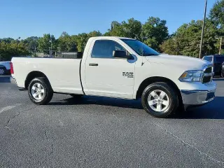 Ram 1500 Clásico 2023 4x2 Tradesman 2dr Cab Estándar Regular 8 ft. LB Pickup