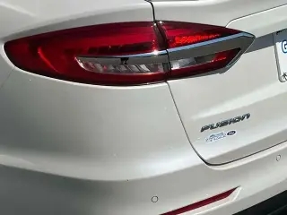 Ford Fusion Hybrid 2019 Titanium 4dr Sedán