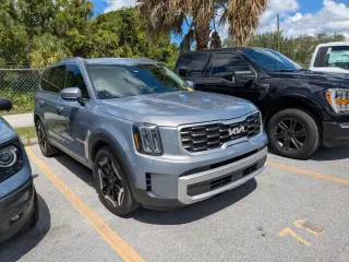 Kia Telluride 2023 S 4dr SUV