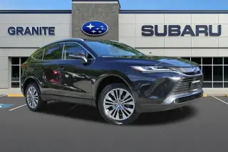 Toyota Venza 2024 AWD XLE 4dr Crossover