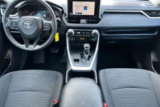 Toyota RAV4 2025 AWD LE 4p SUV