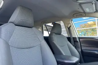 Toyota RAV4 2025 AWD LE 4dr SUV