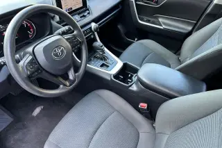 Toyota RAV4 2025 AWD LE 4dr SUV