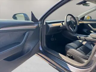 Tesla Model 3 2023 Sedán de 4 puertas