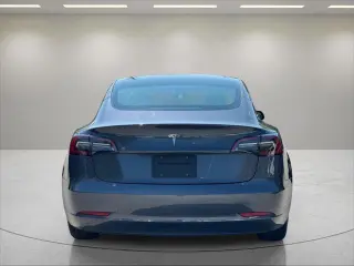 Tesla Model 3 2023 Sedán de 4 puertas